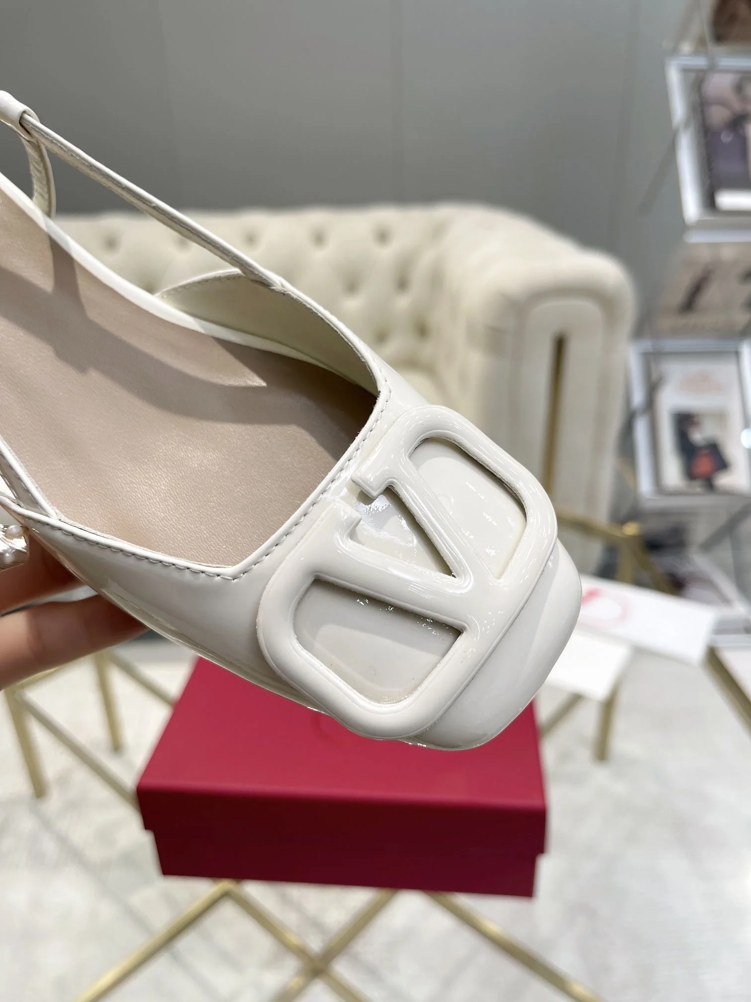 Bold Valentino Sandals 36047