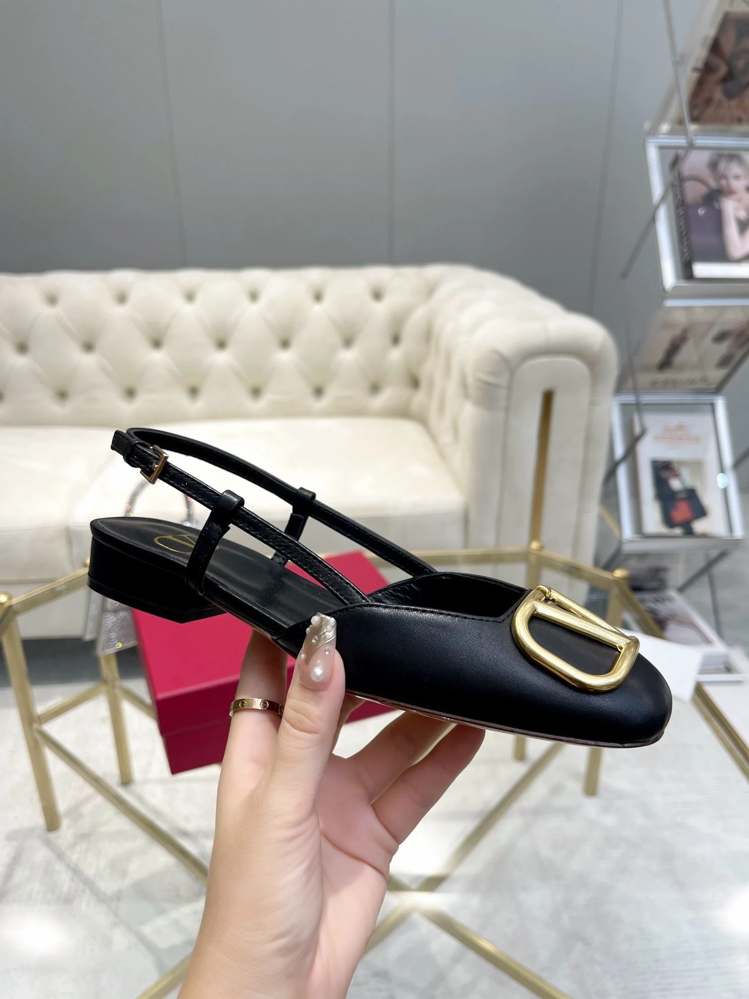 Valentino Sandals MoistureWicking 36043