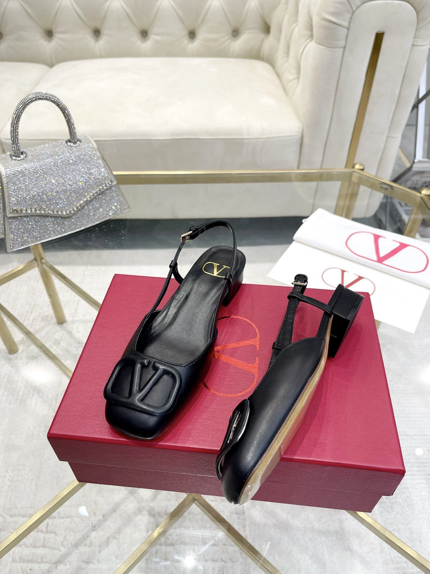 NewStyle Valentino Sandals 36029
