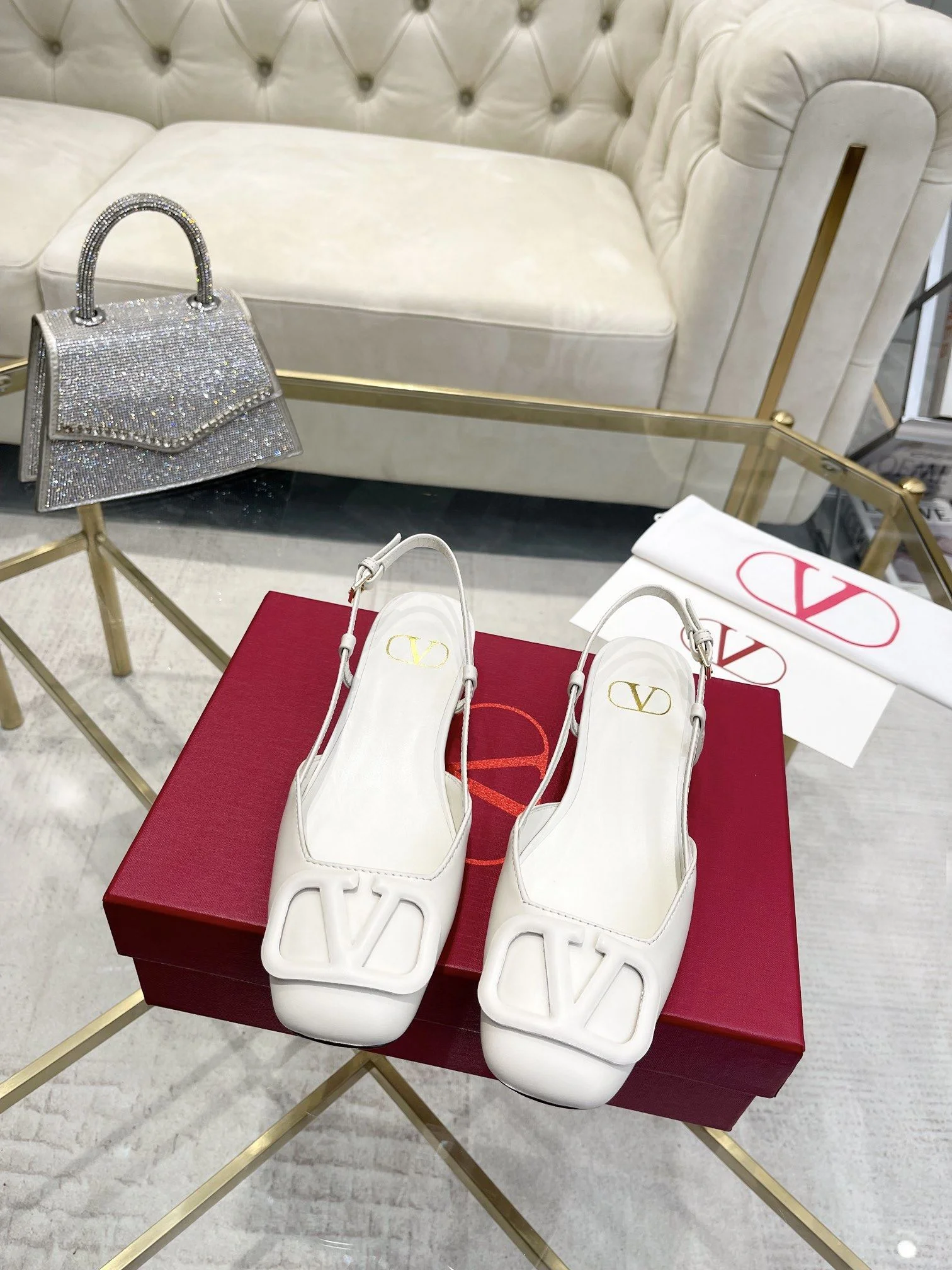 Valentino Sandals Supportive 36046