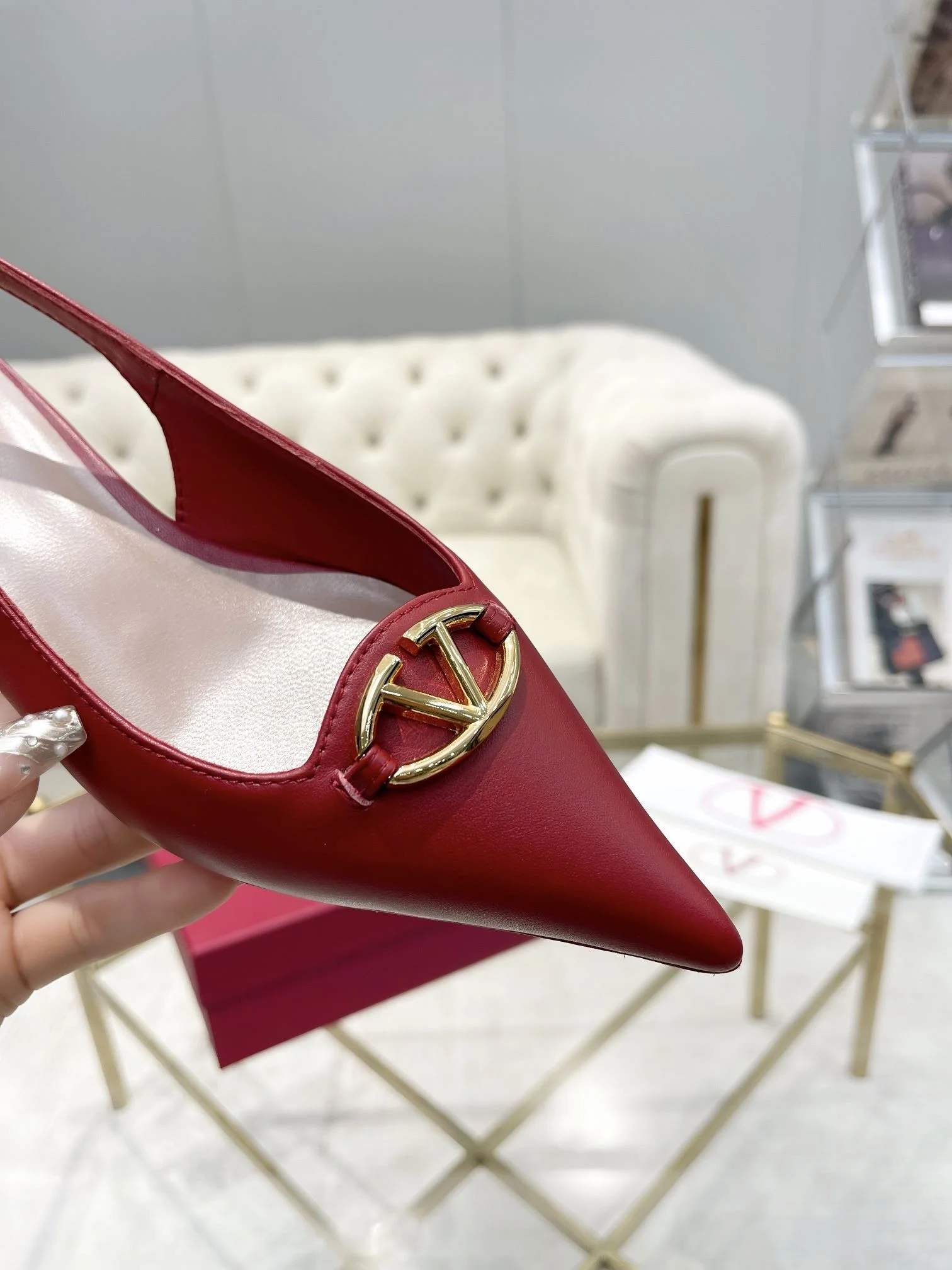 Valentino Sandals Elegant 36035