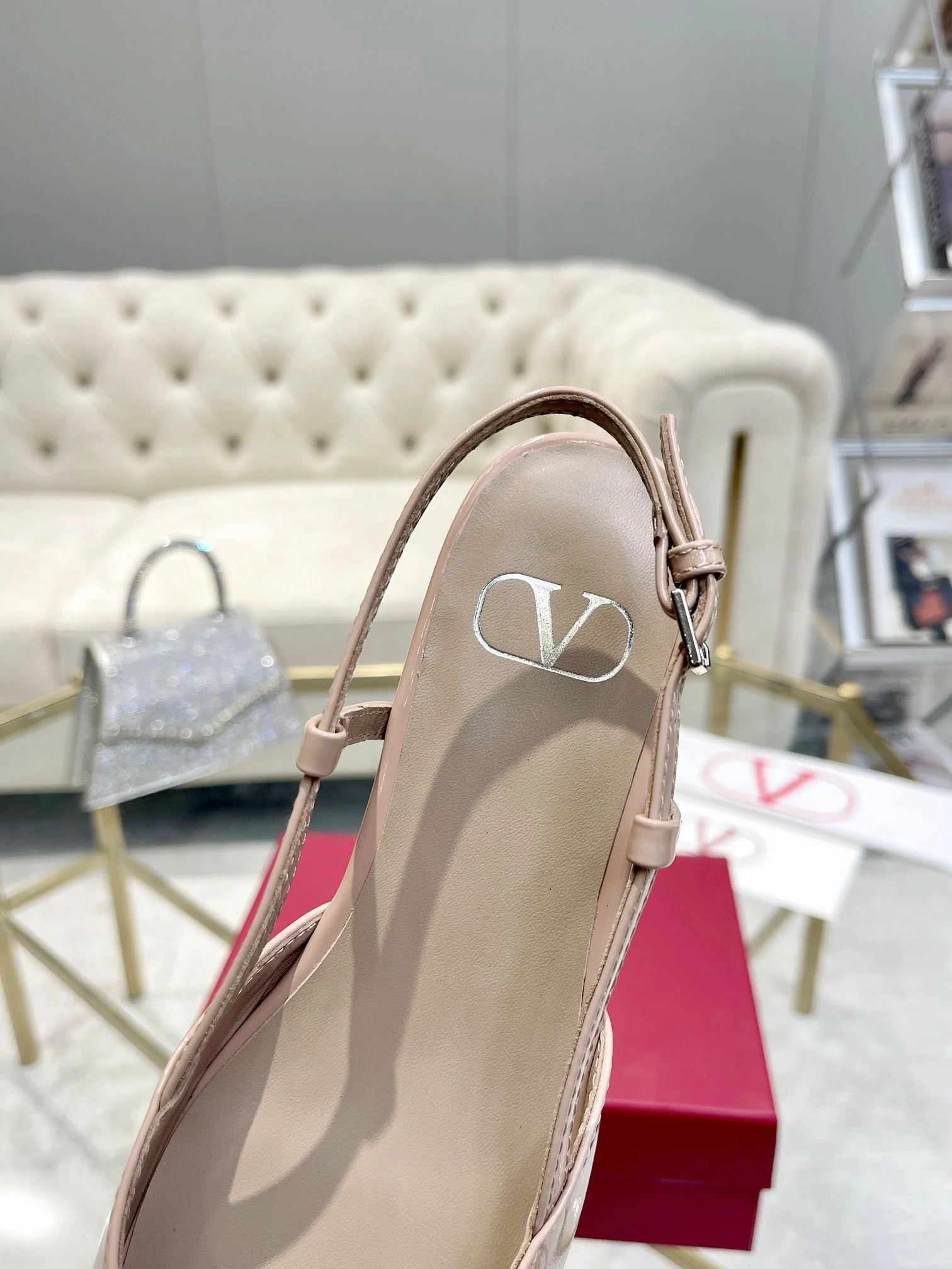 Valentino Sandals Snug 36027