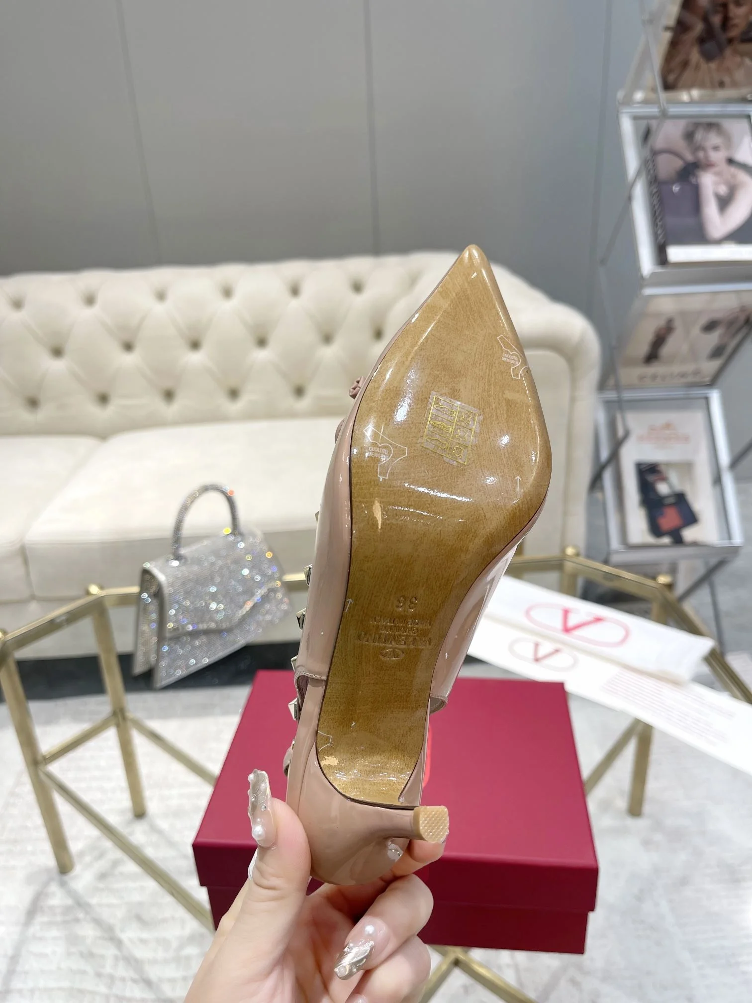Valentino Sandals Trendsetting 36044