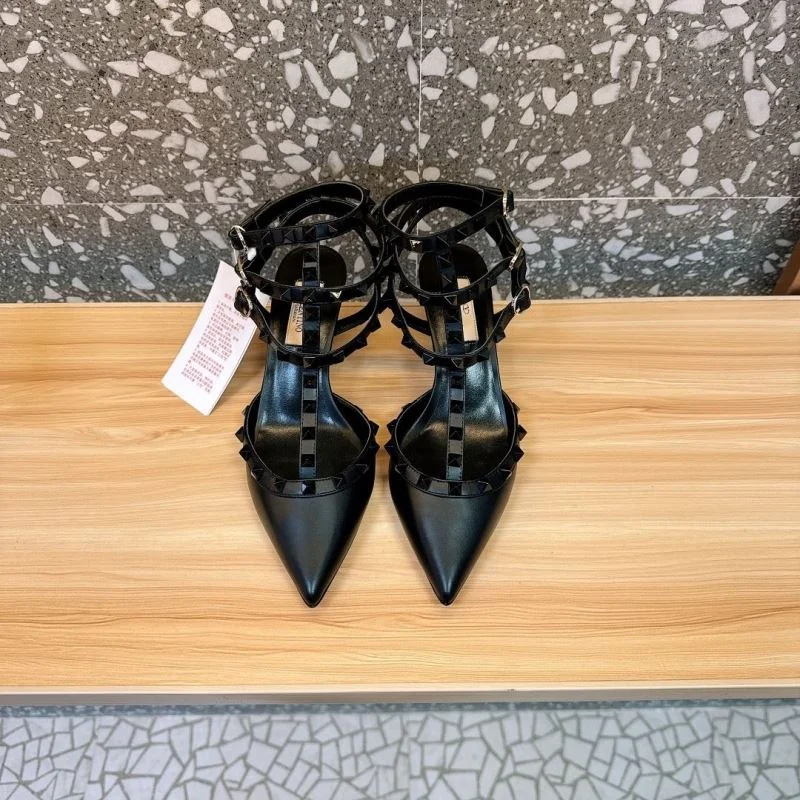 HighPerformance Valentino Sandals 36032