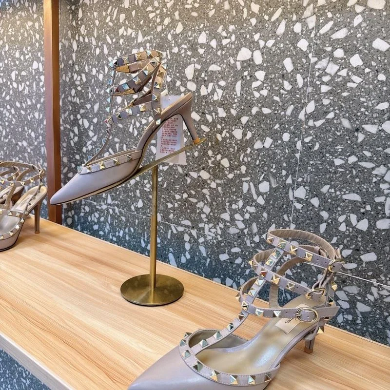 Valentino Sandals NewStyle 36020