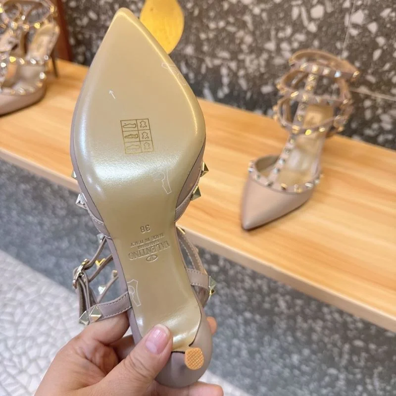 Valentino Sandals NewStyle 36020