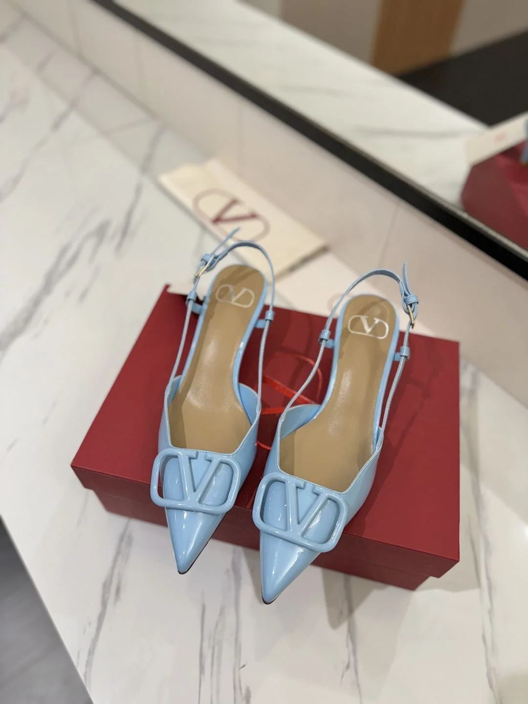 Valentino Sandals Comfortable 36005