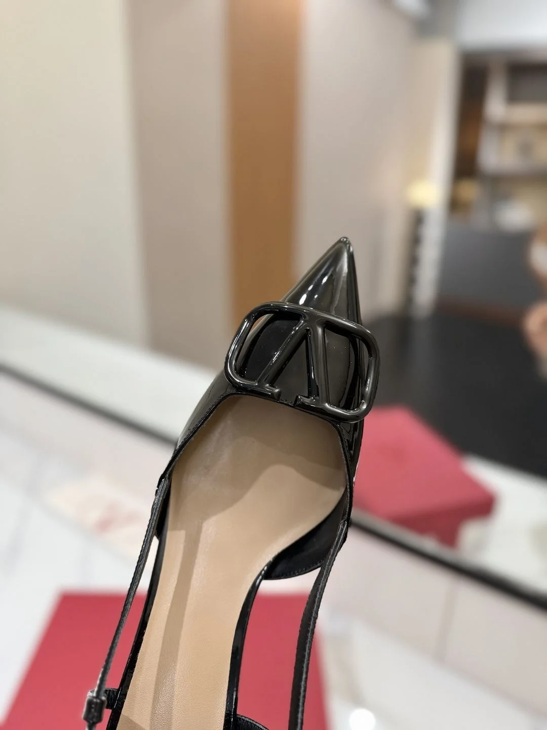 Valentino Sandals Efficient 36007