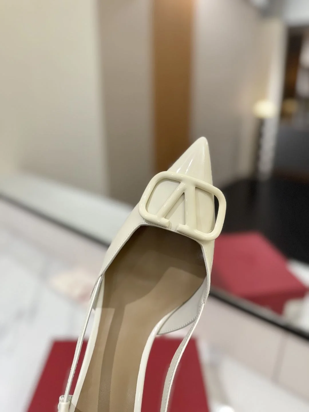 Valentino Sandals Comfortable 36001