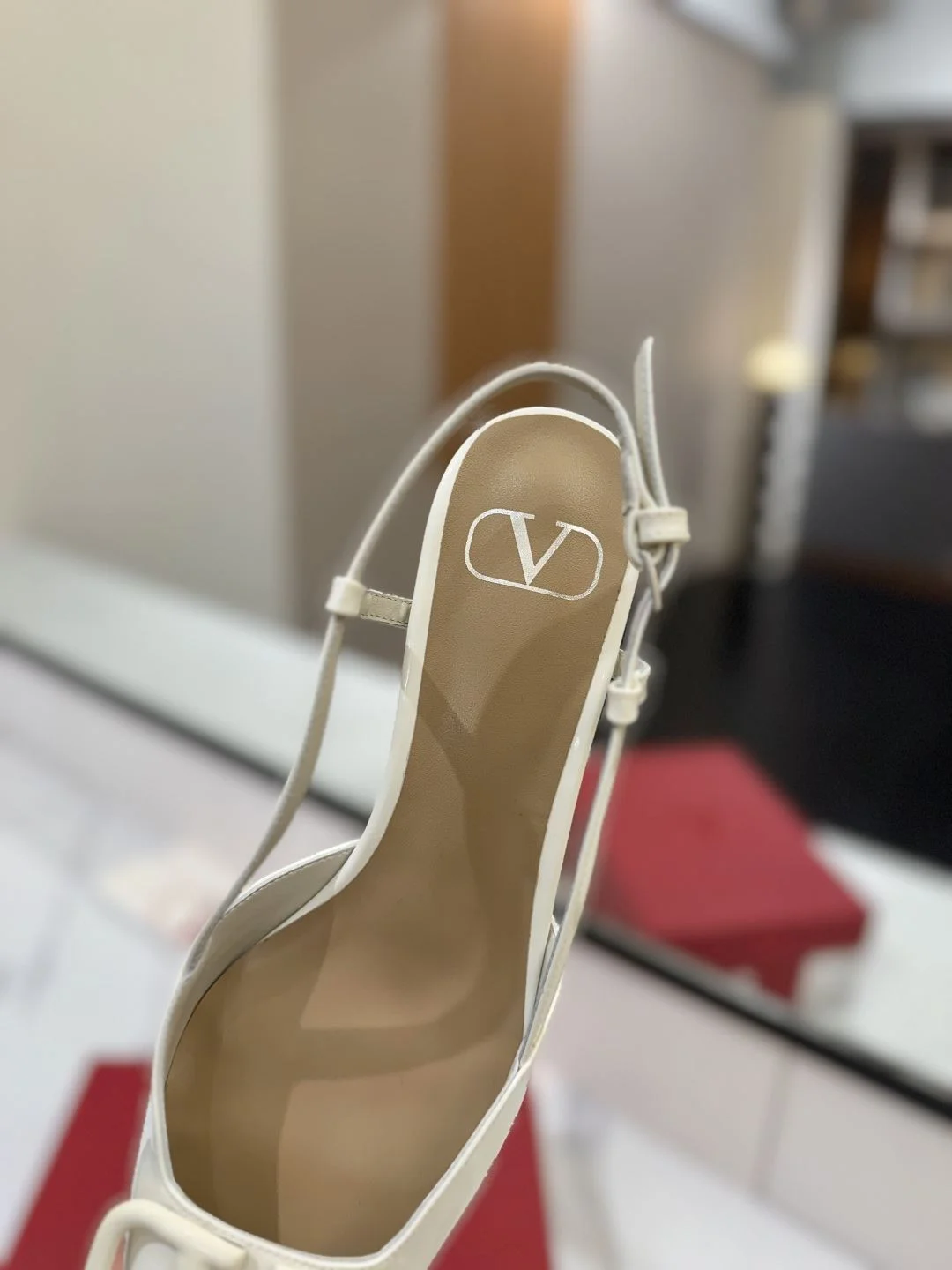 Valentino Sandals Comfortable 36001