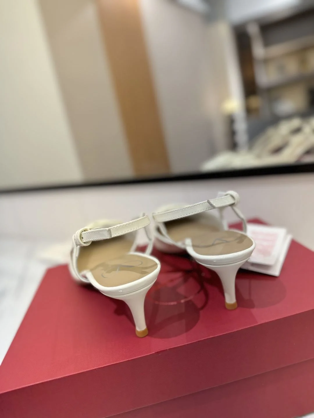 Valentino Sandals Comfortable 36001