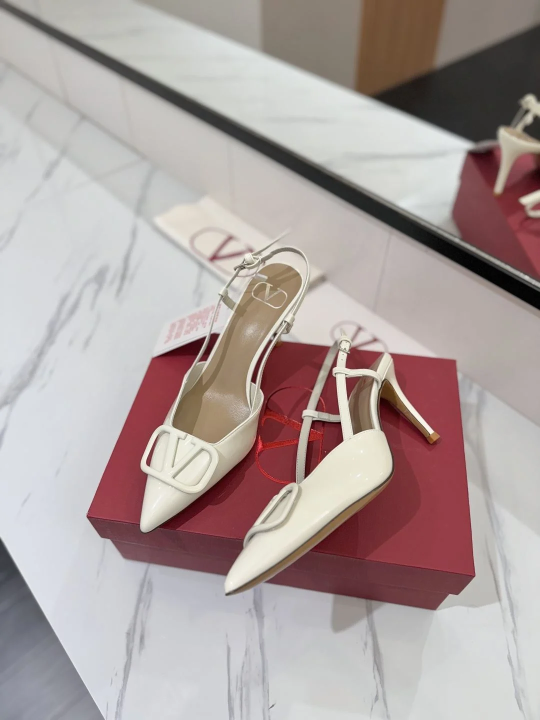 Valentino Sandals Comfortable 35998