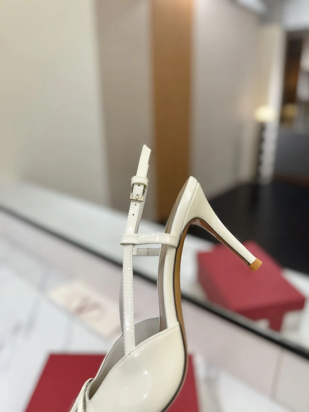 Valentino Sandals Comfortable 35998