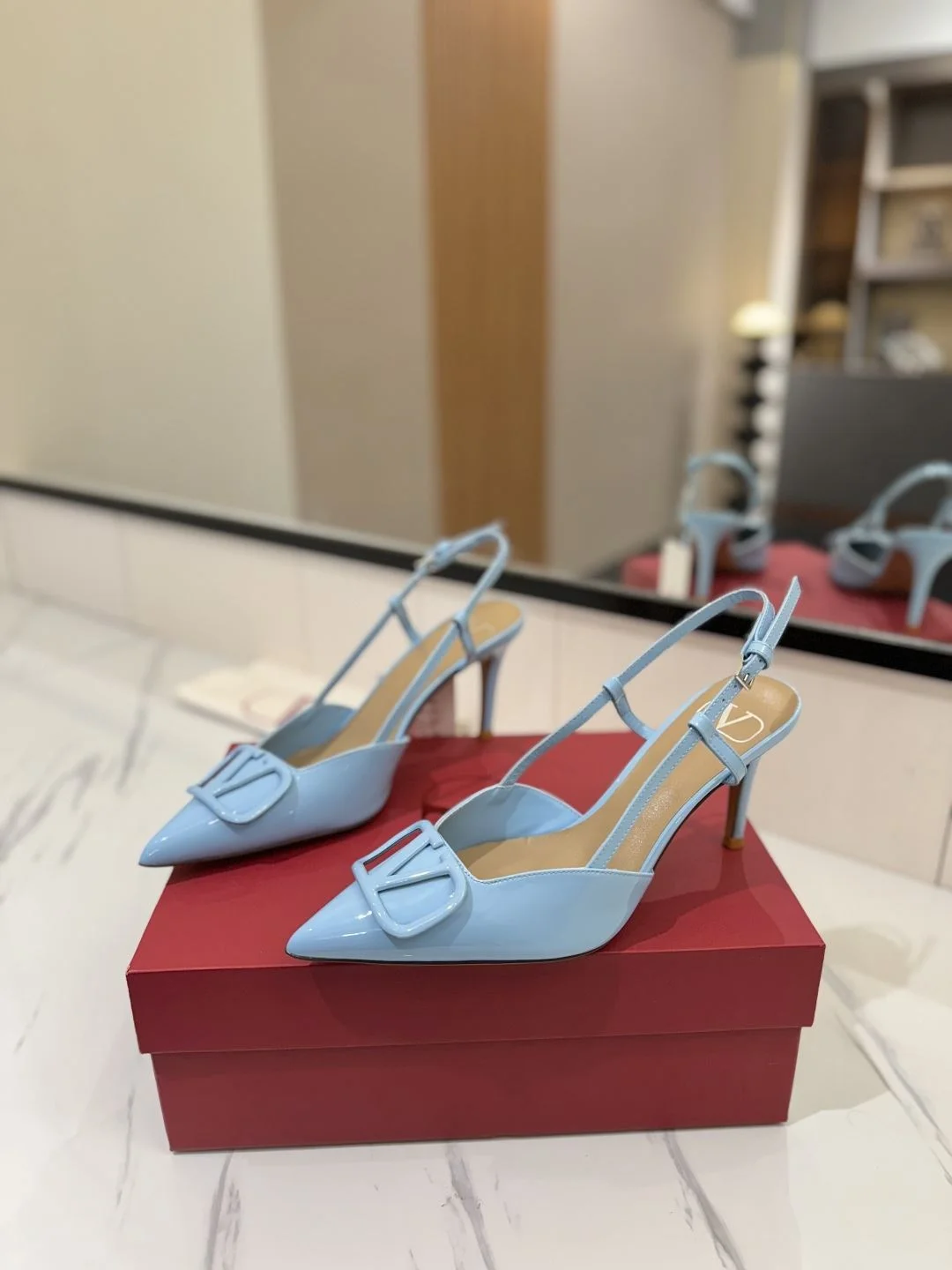 Valentino Sandals Thermal 35988