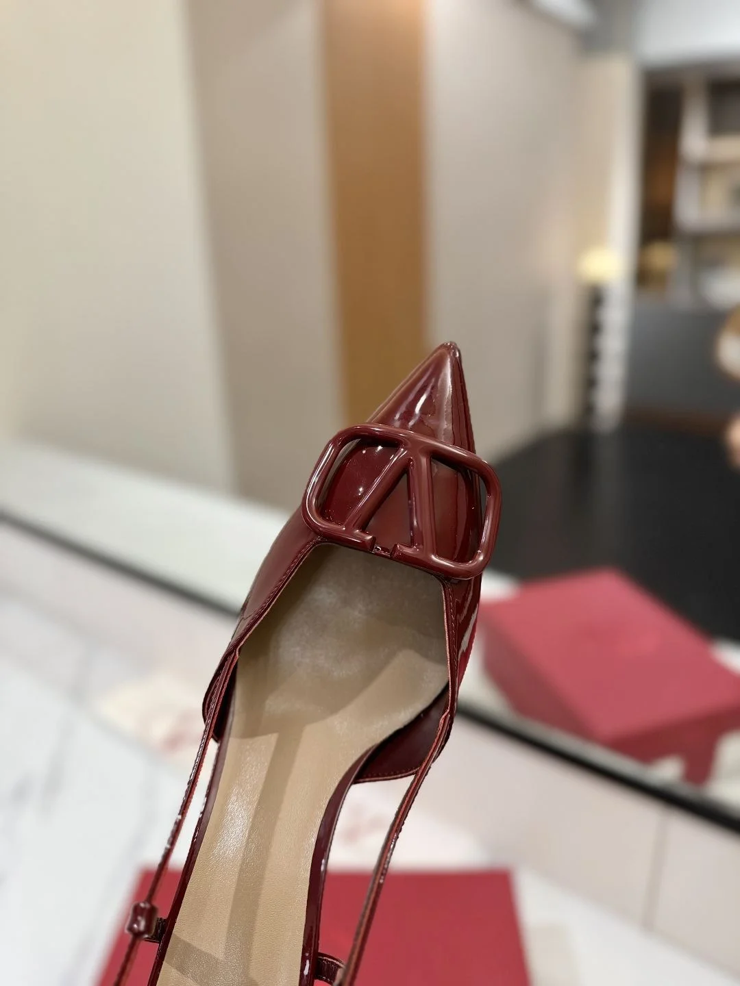 Valentino Sandals FashionForward 35997