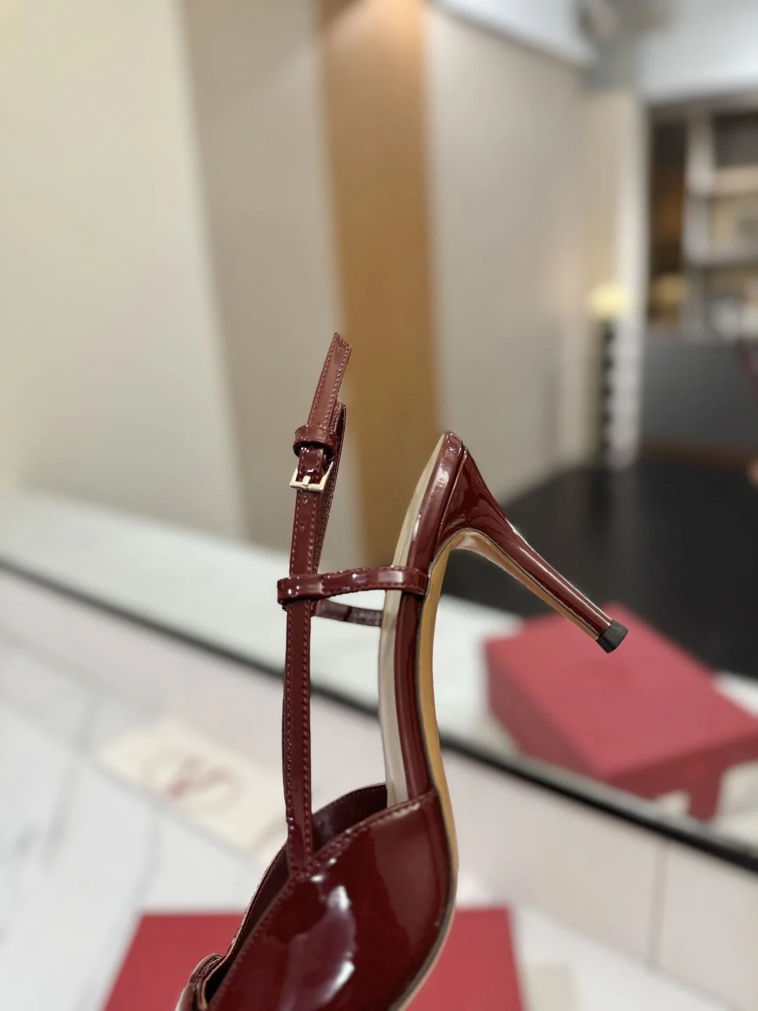 Valentino Sandals FashionForward 35997