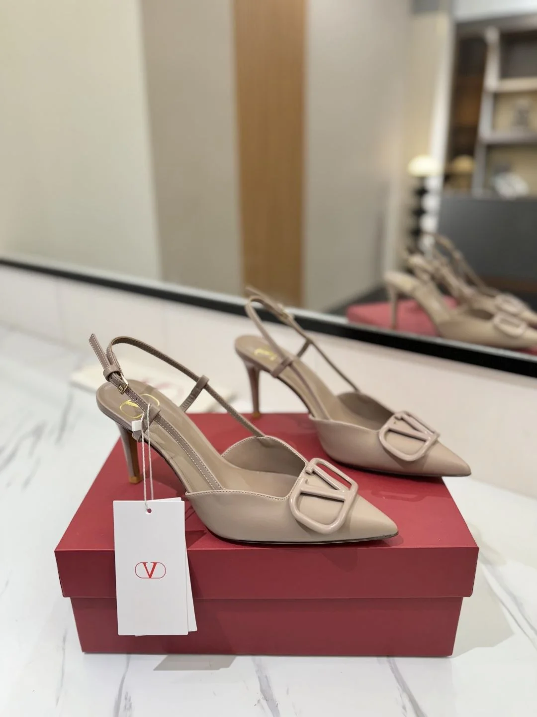 Sophisticated Valentino Sandals 35992