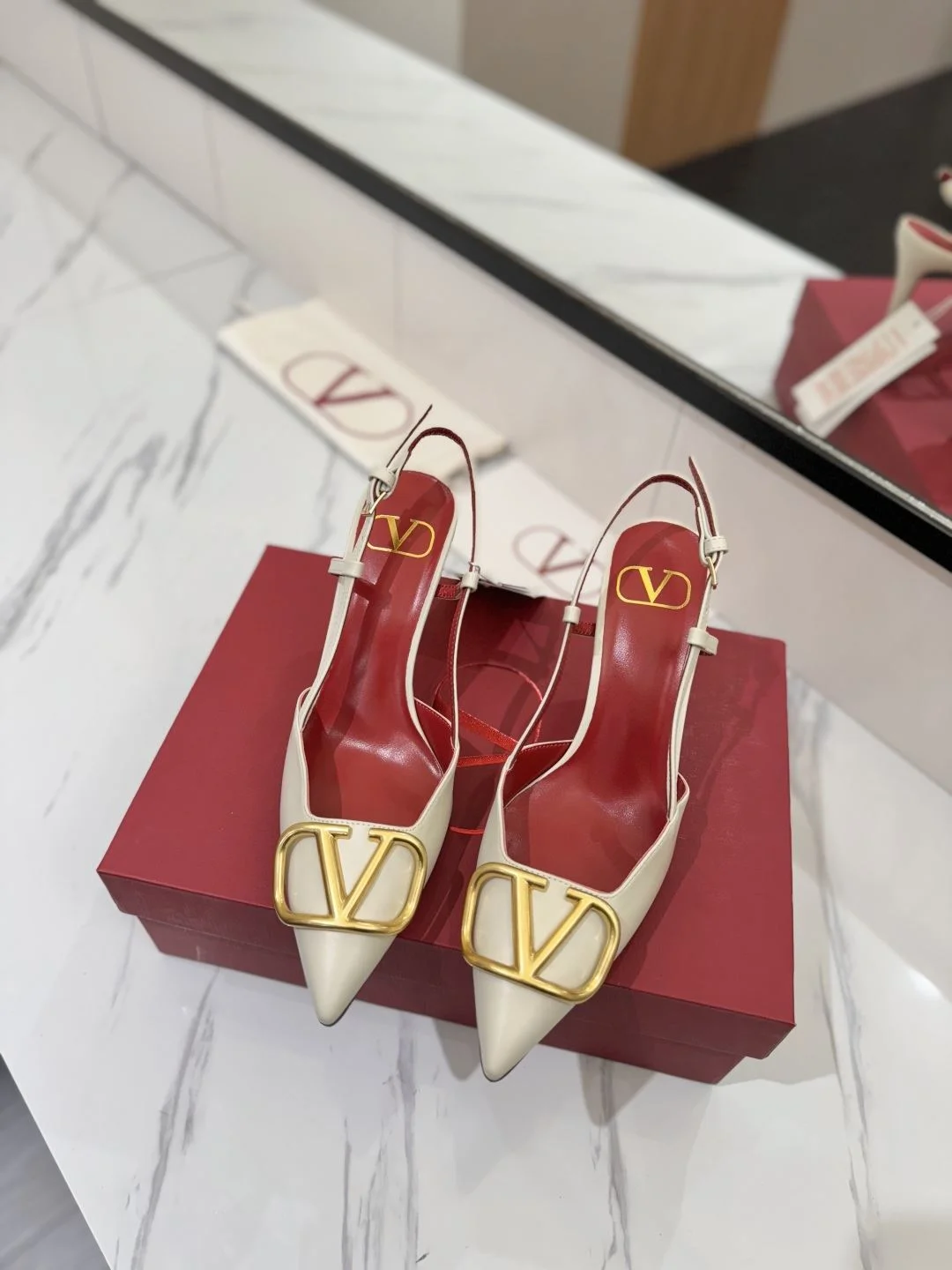 Valentino Sandals TravelReady 35993