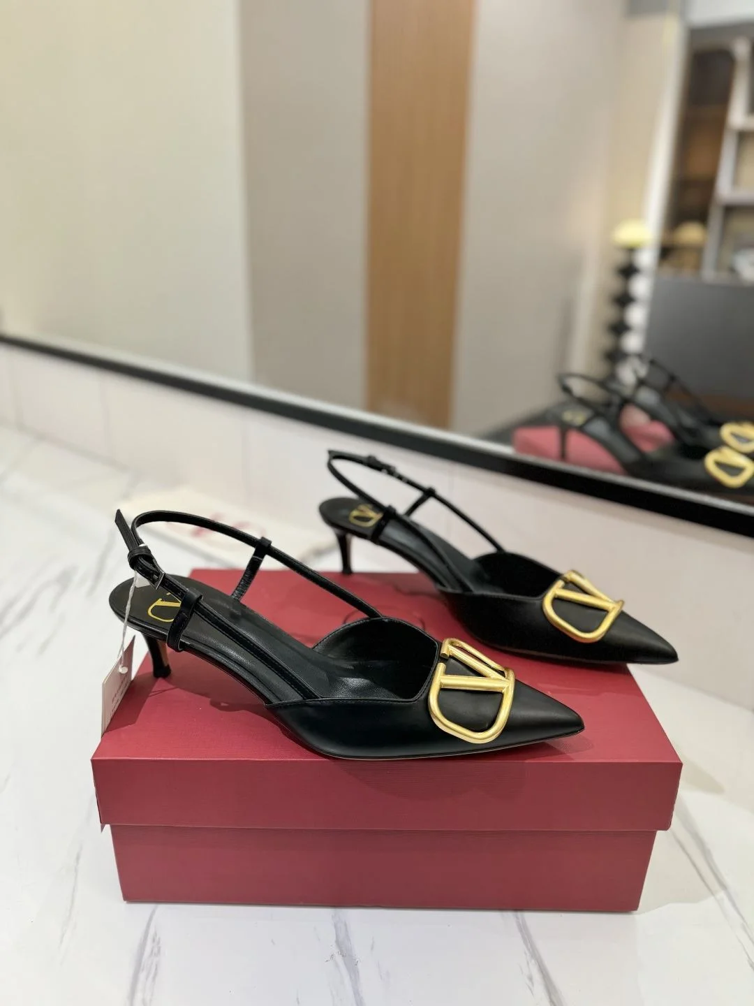 Valentino Sandals UrbanChic 35996