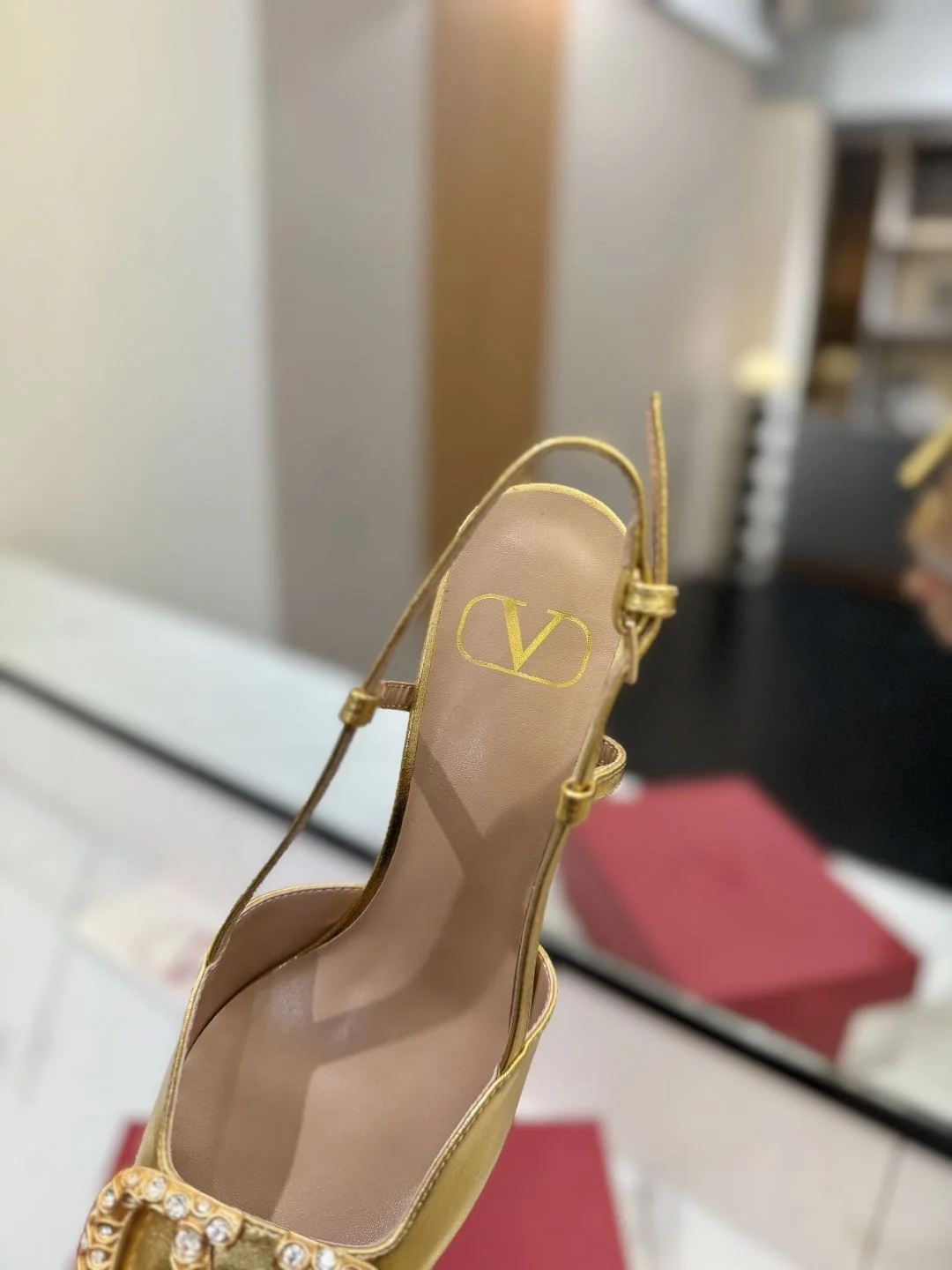 Valentino Sandals Attractive 35977