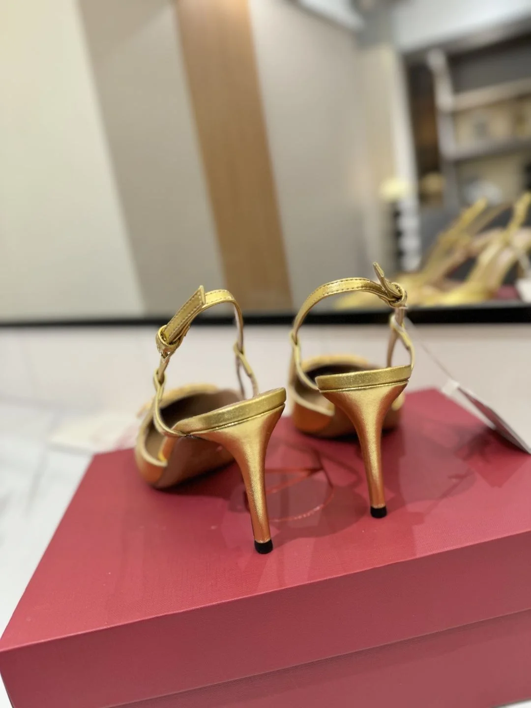 Valentino Sandals Attractive 35977