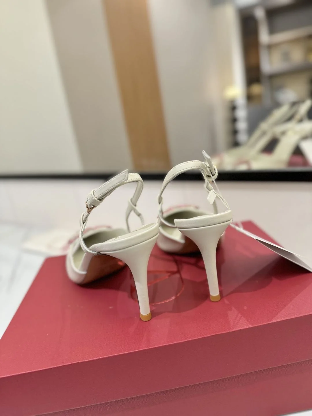 Valentino Sandals SmoothTexture 35980