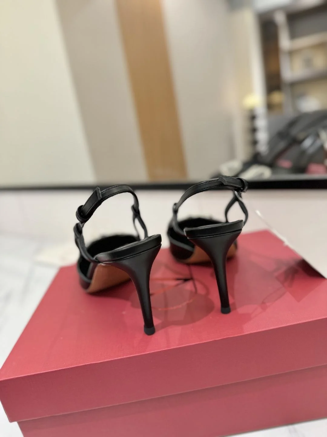 WaterResistant Valentino Sandals 35971