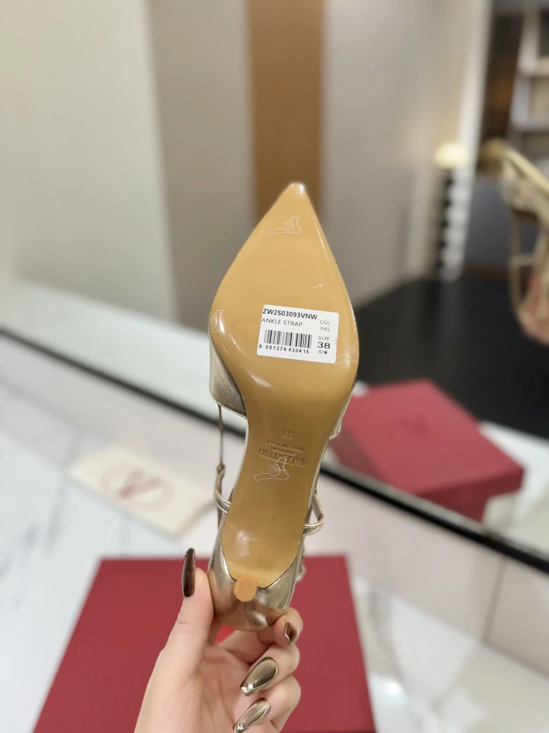 Valentino Sandals ModernLook 35972
