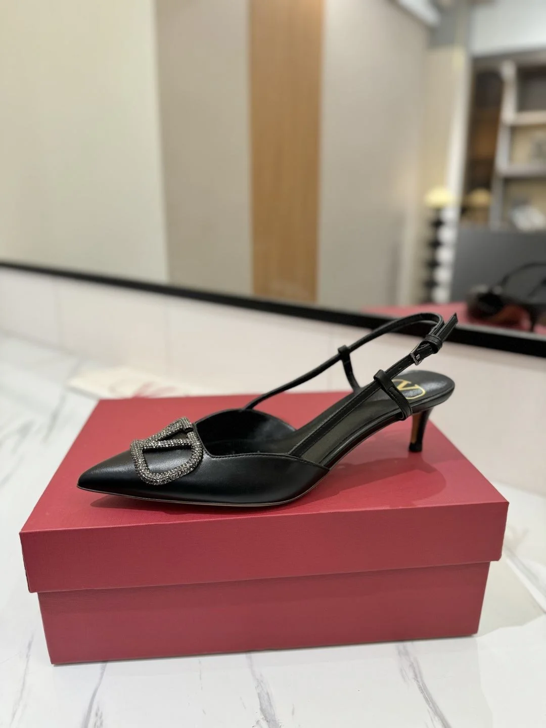 Thermal Valentino Sandals 35969