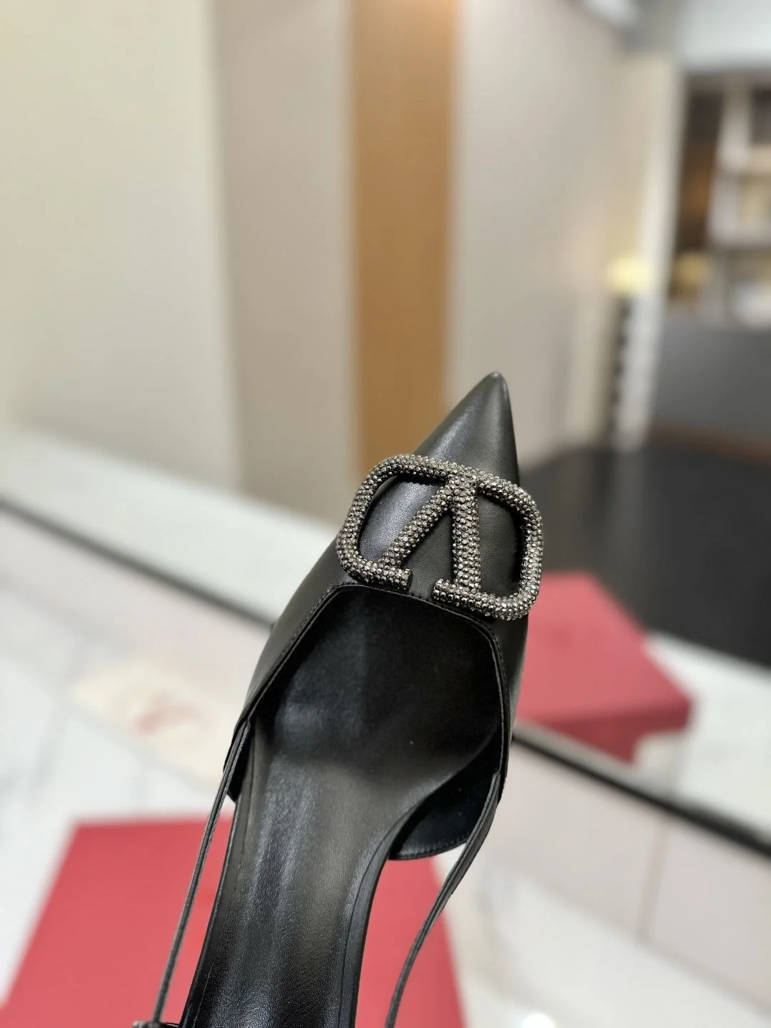 Thermal Valentino Sandals 35969