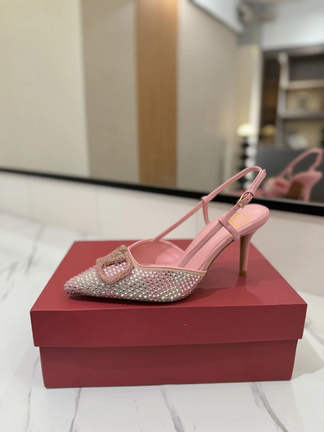 Reliable Valentino Sandals 35964