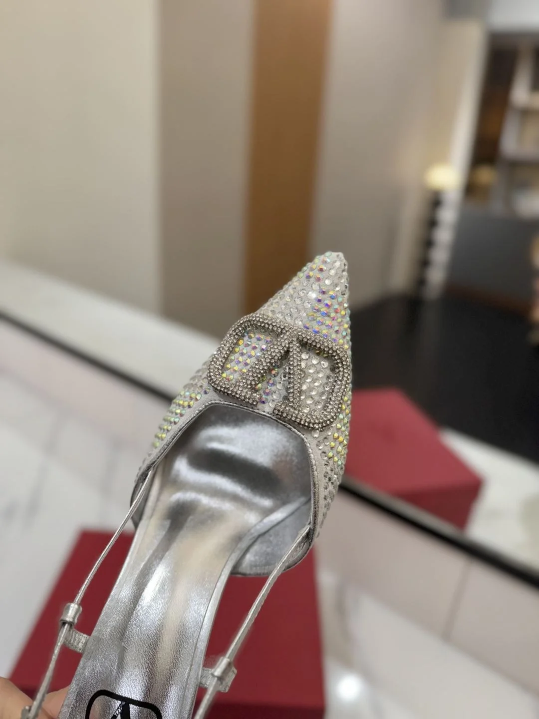 OdorResistant Valentino Sandals 35957