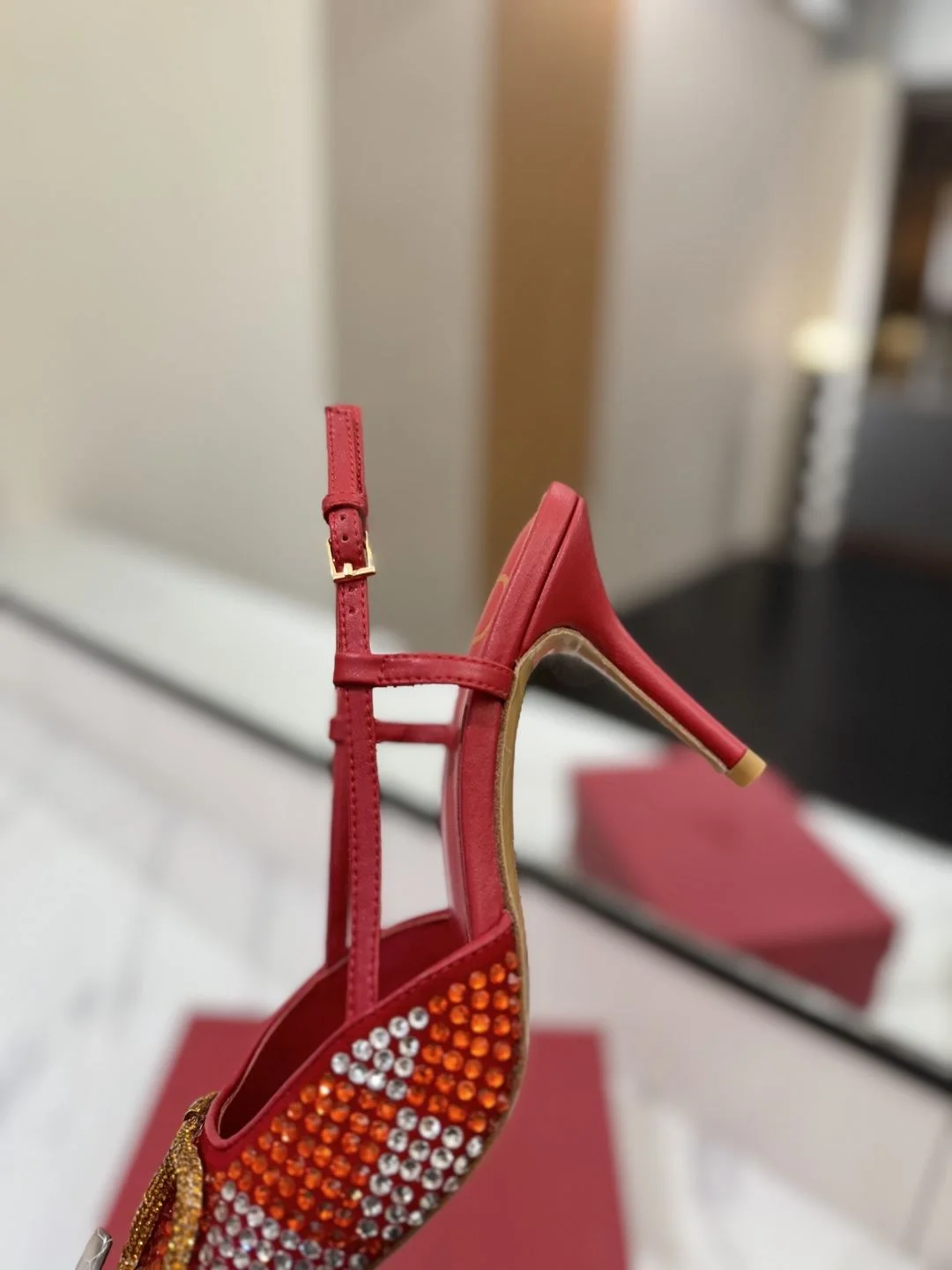 OnTrend Valentino Sandals 35951