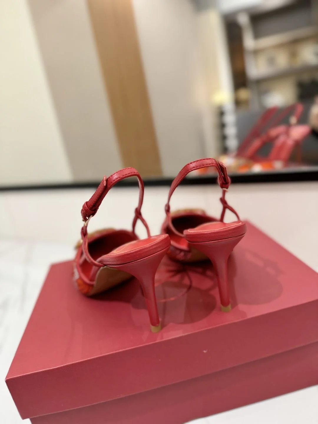 OnTrend Valentino Sandals 35951