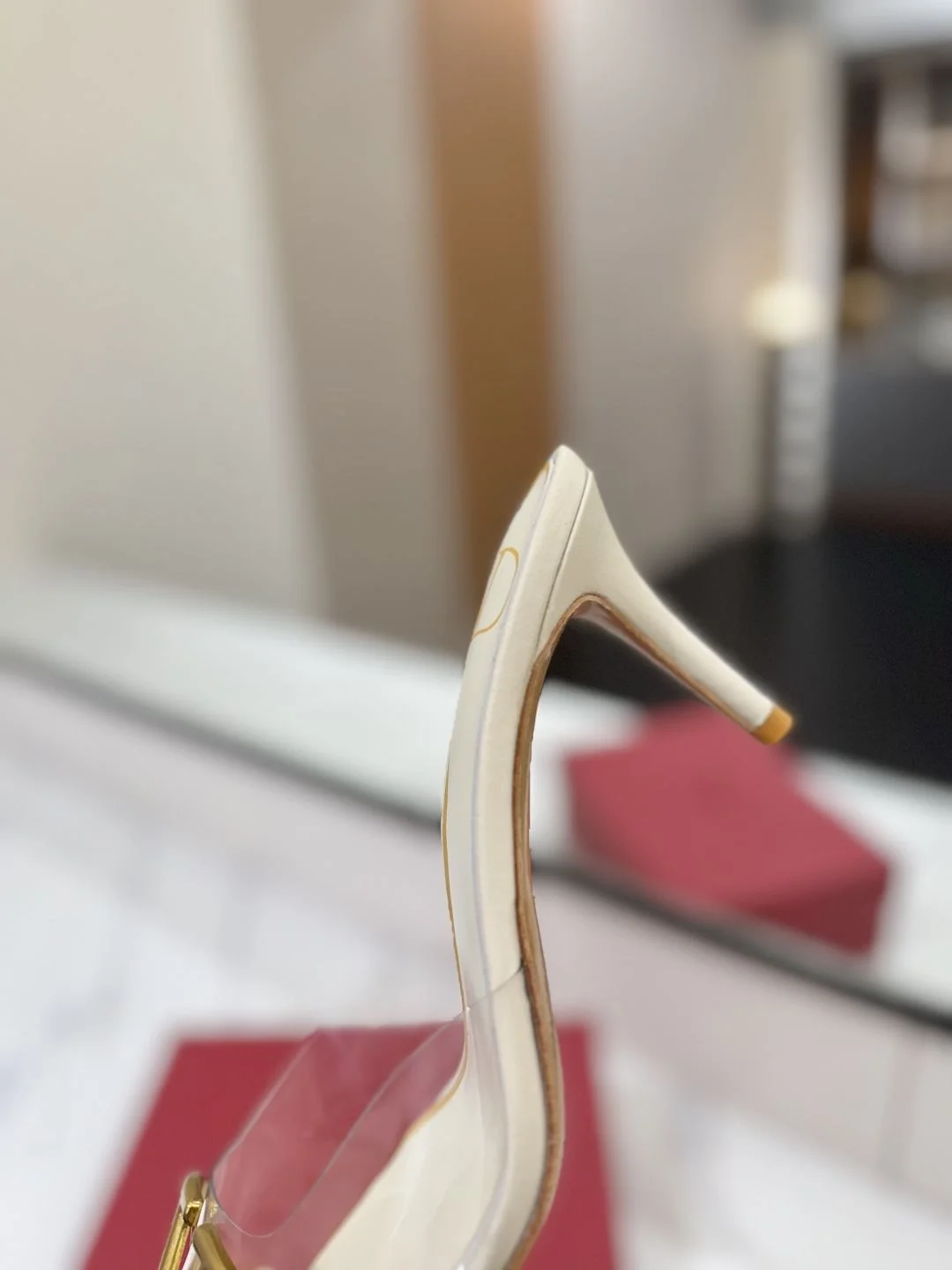 Valentino Sandals Effortless 35950