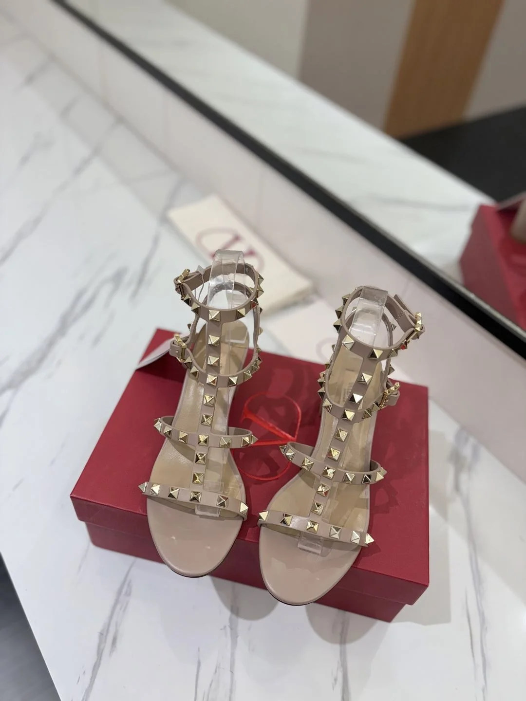 Valentino Sandals Breathable 35944