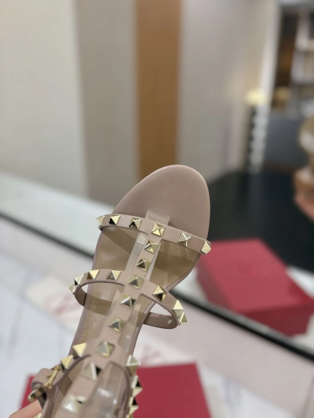 Valentino Sandals Breathable 35944