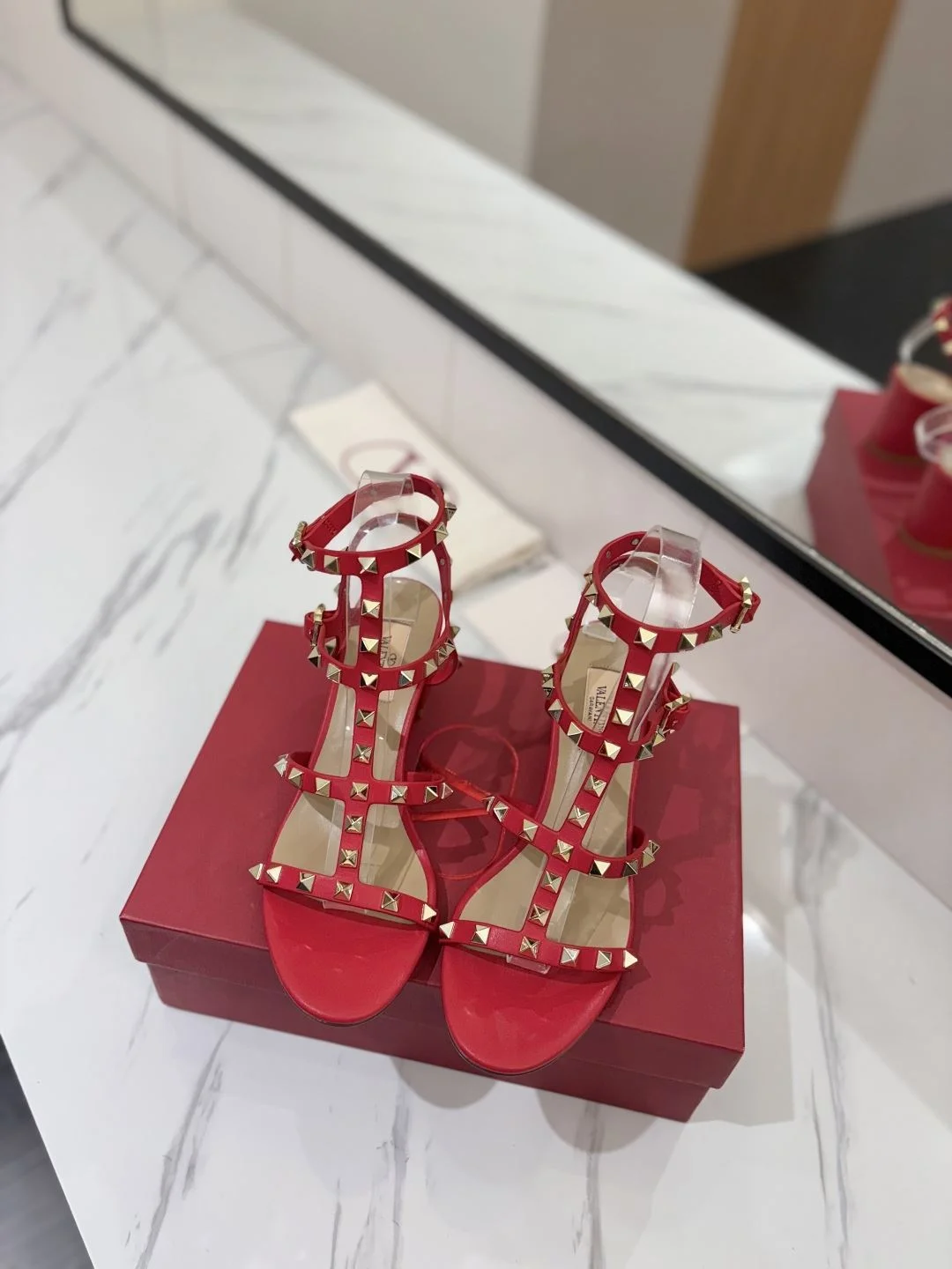 Valentino Sandals TopPick 35942