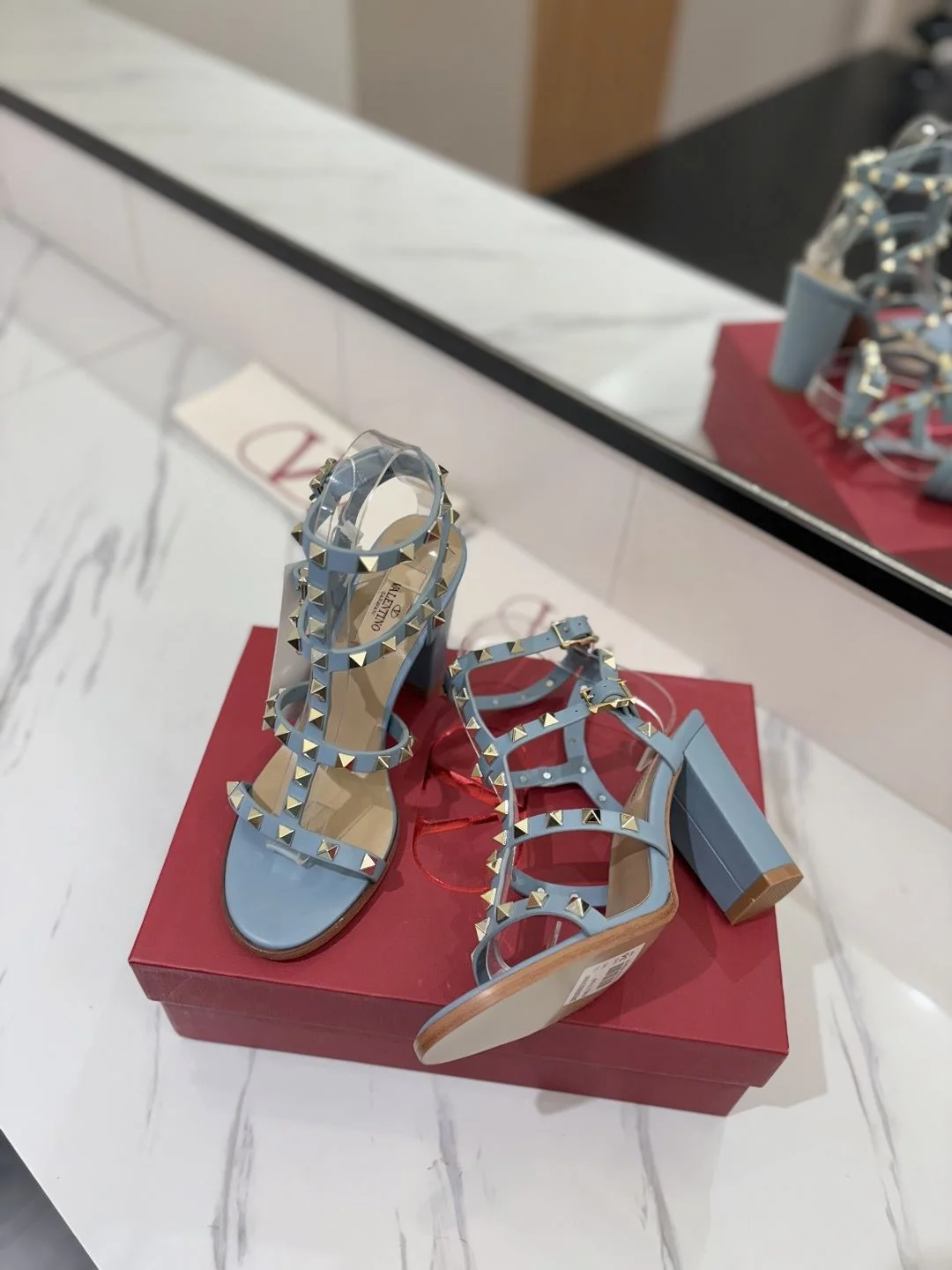Valentino Sandals TravelReady 35937