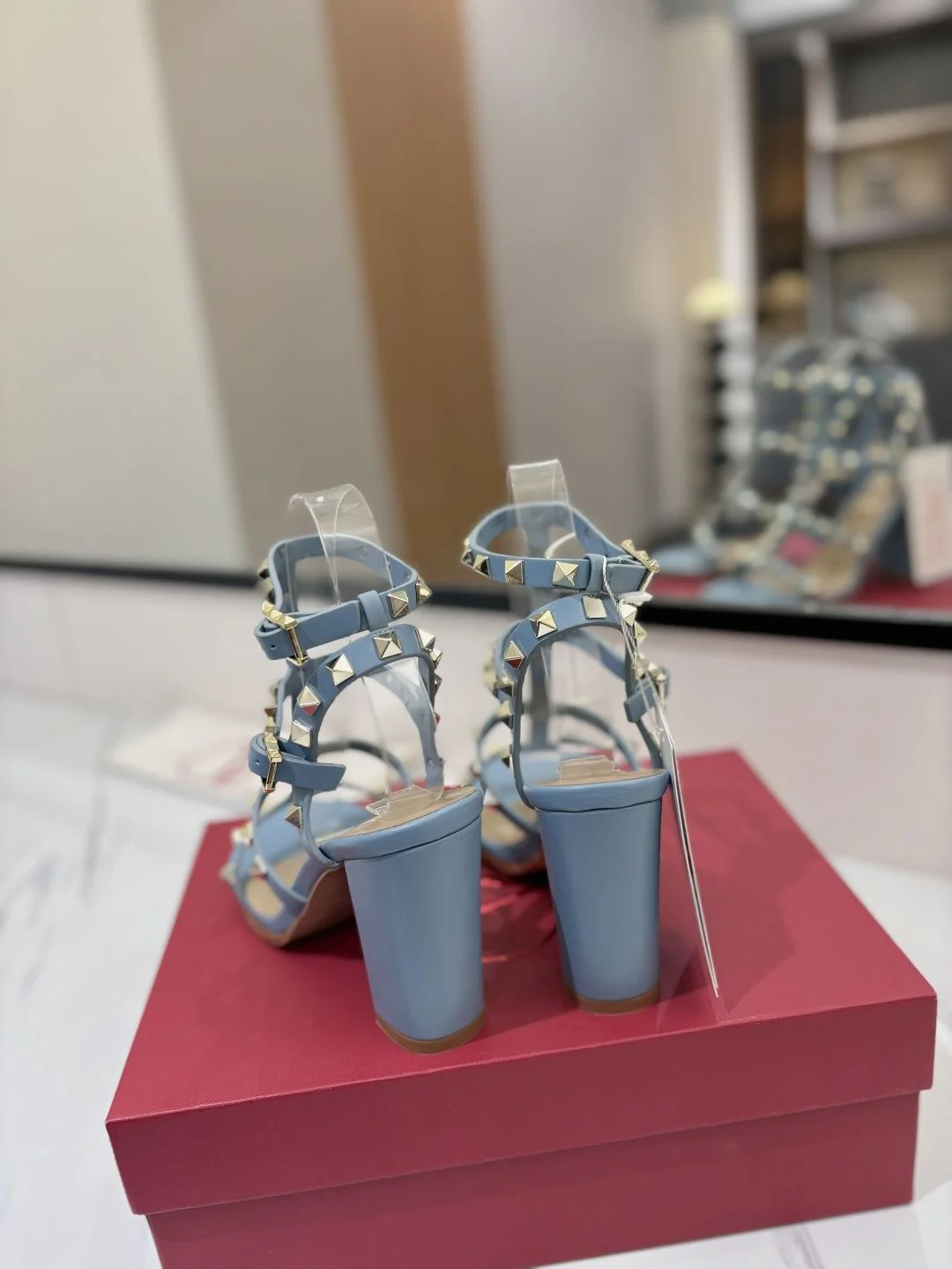 Valentino Sandals TravelReady 35937