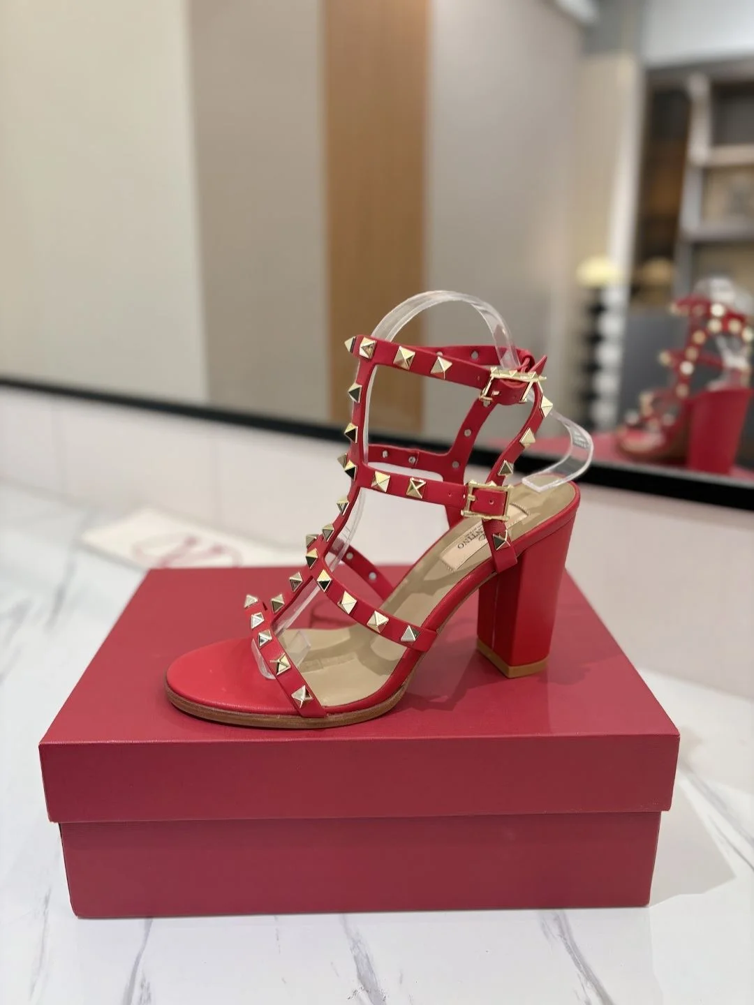 Tailored Valentino Sandals 35936