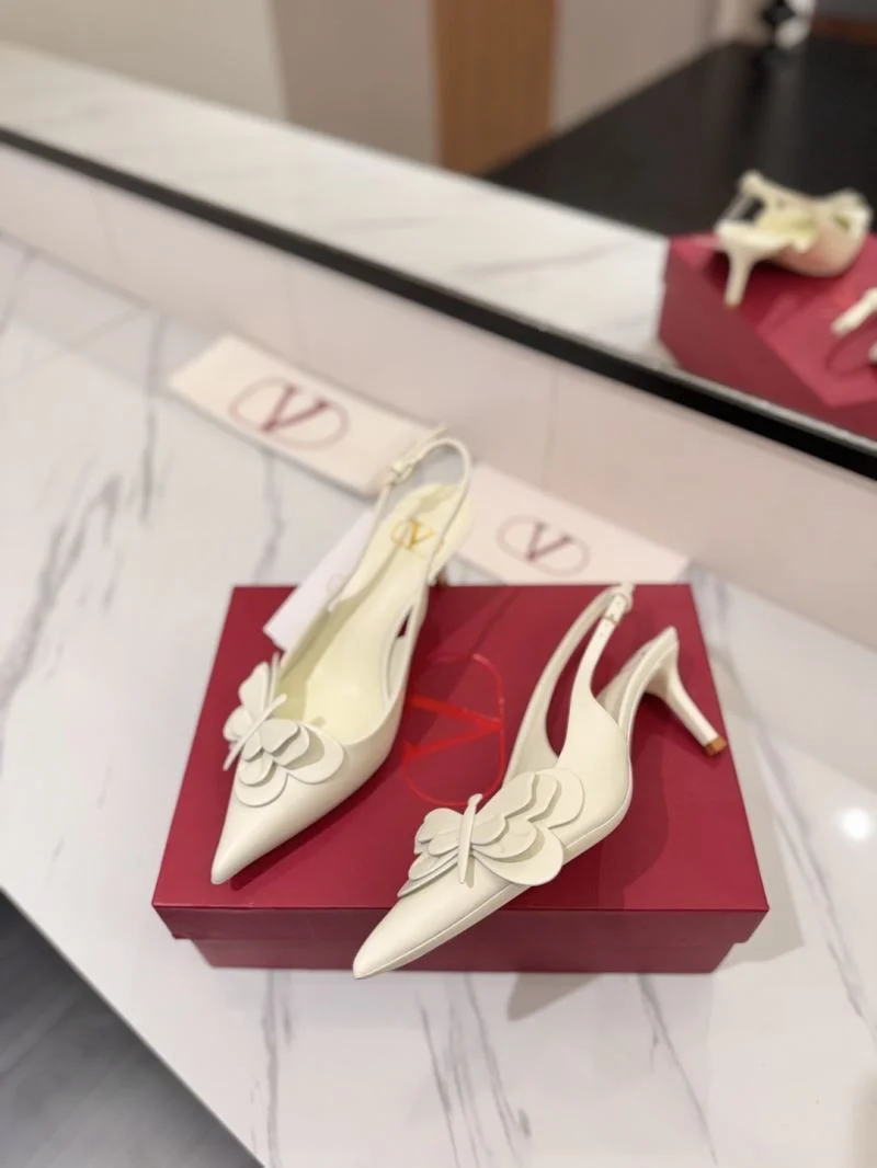 Supportive Valentino Sandals 35932