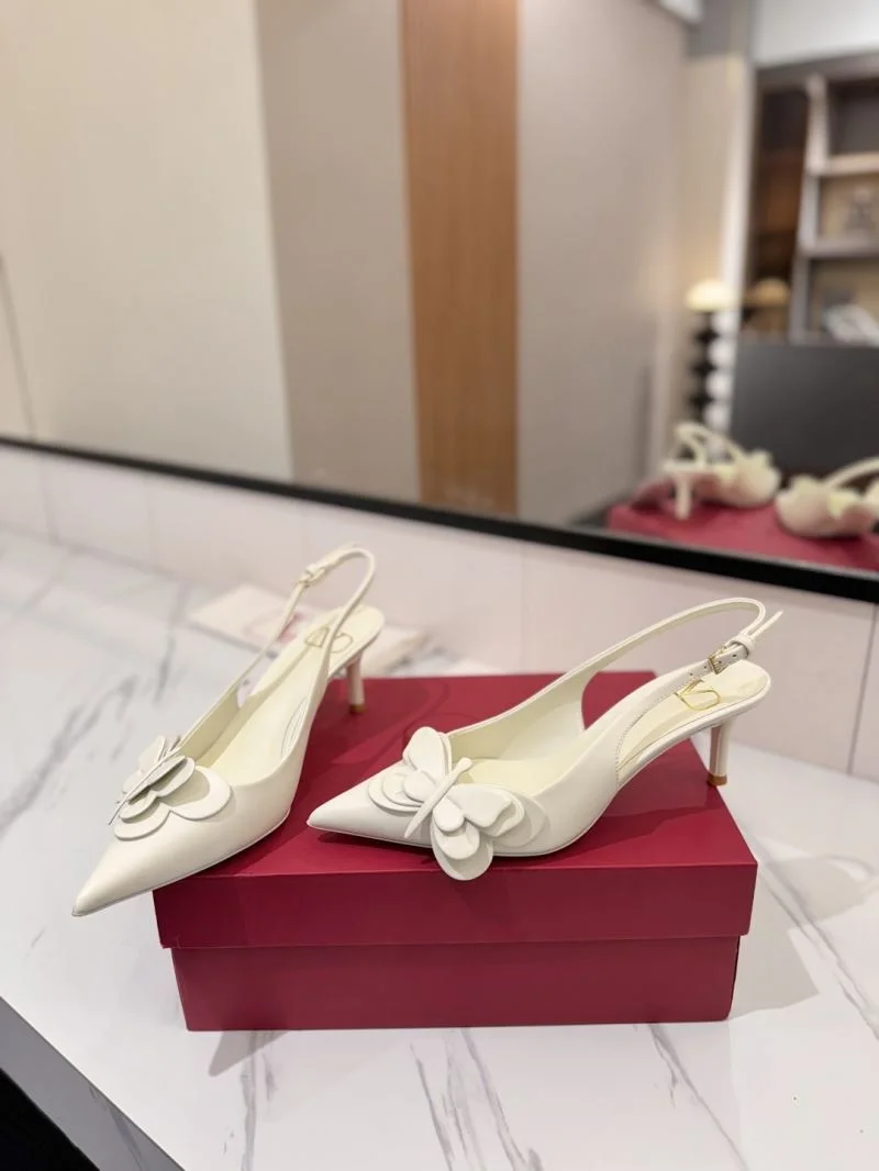 Supportive Valentino Sandals 35932
