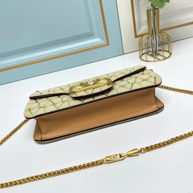 Effortless Valentino Satchel Bags 86872