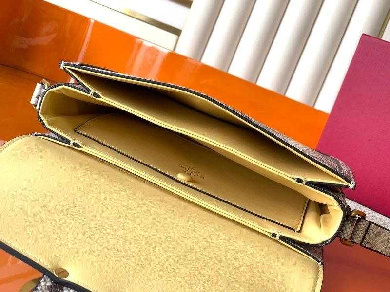 Elegant Valentino Satchel Bags 86803
