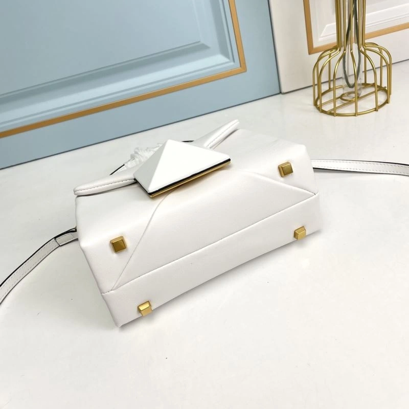 Sophisticated Valentino Satchel Bags 86786