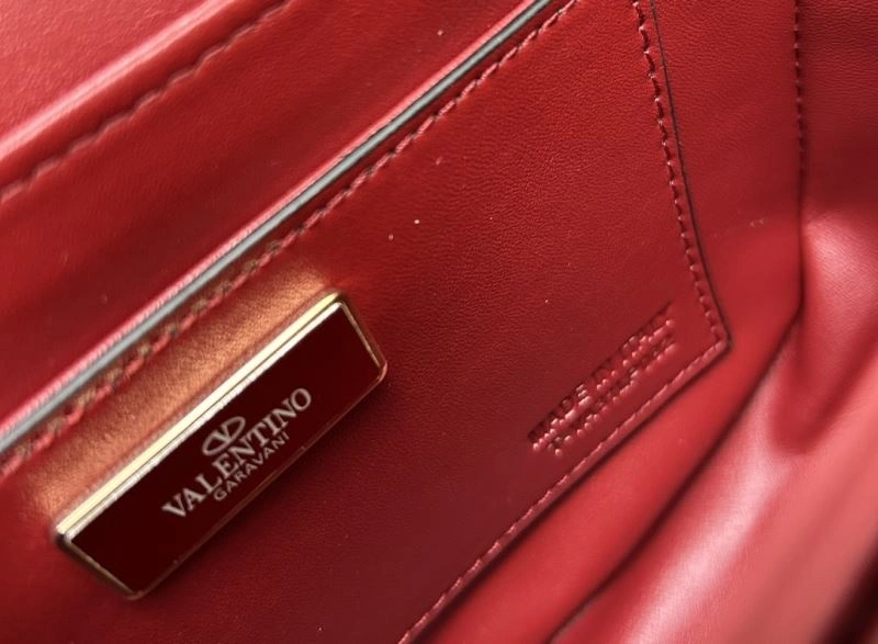 Sustainable Valentino Satchel Bags 82102