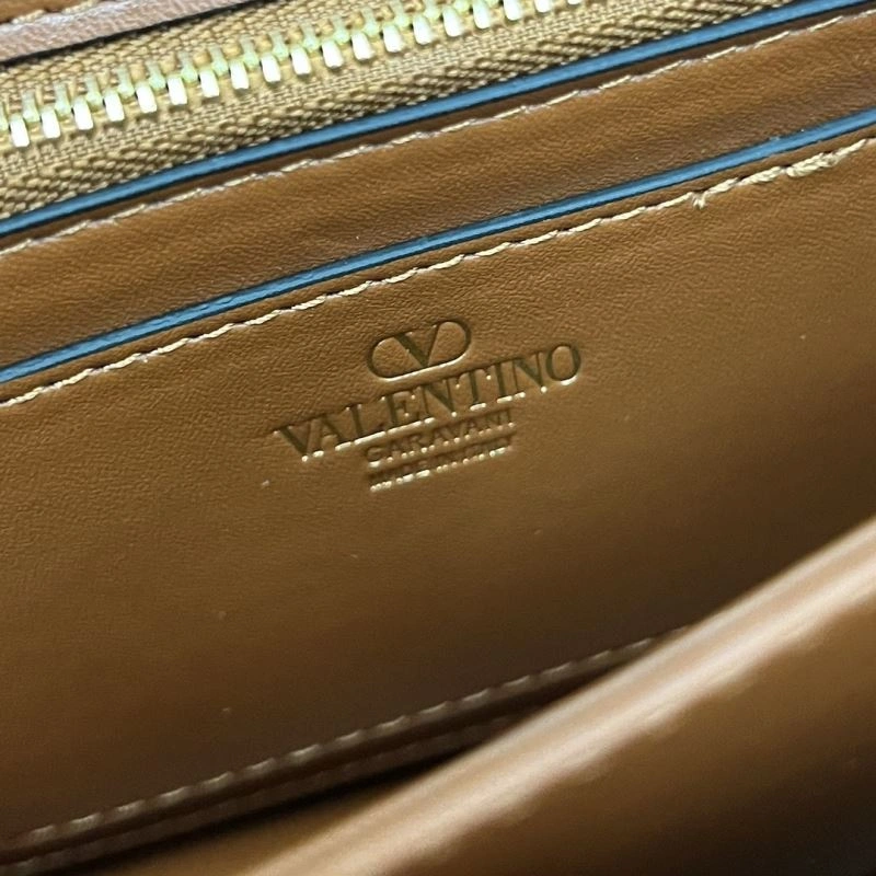 Breathable Valentino Satchel Bags 82040