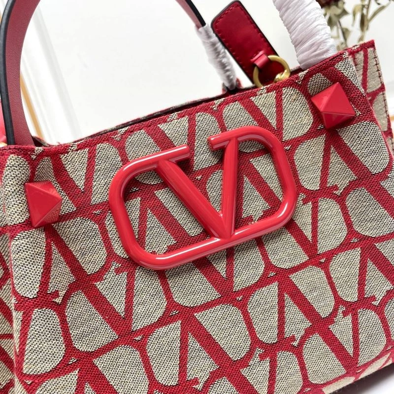 Timeless Valentino Shopping Bags 86782