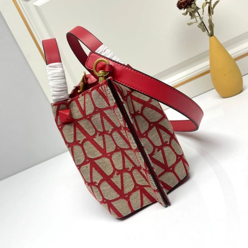 Timeless Valentino Shopping Bags 86782
